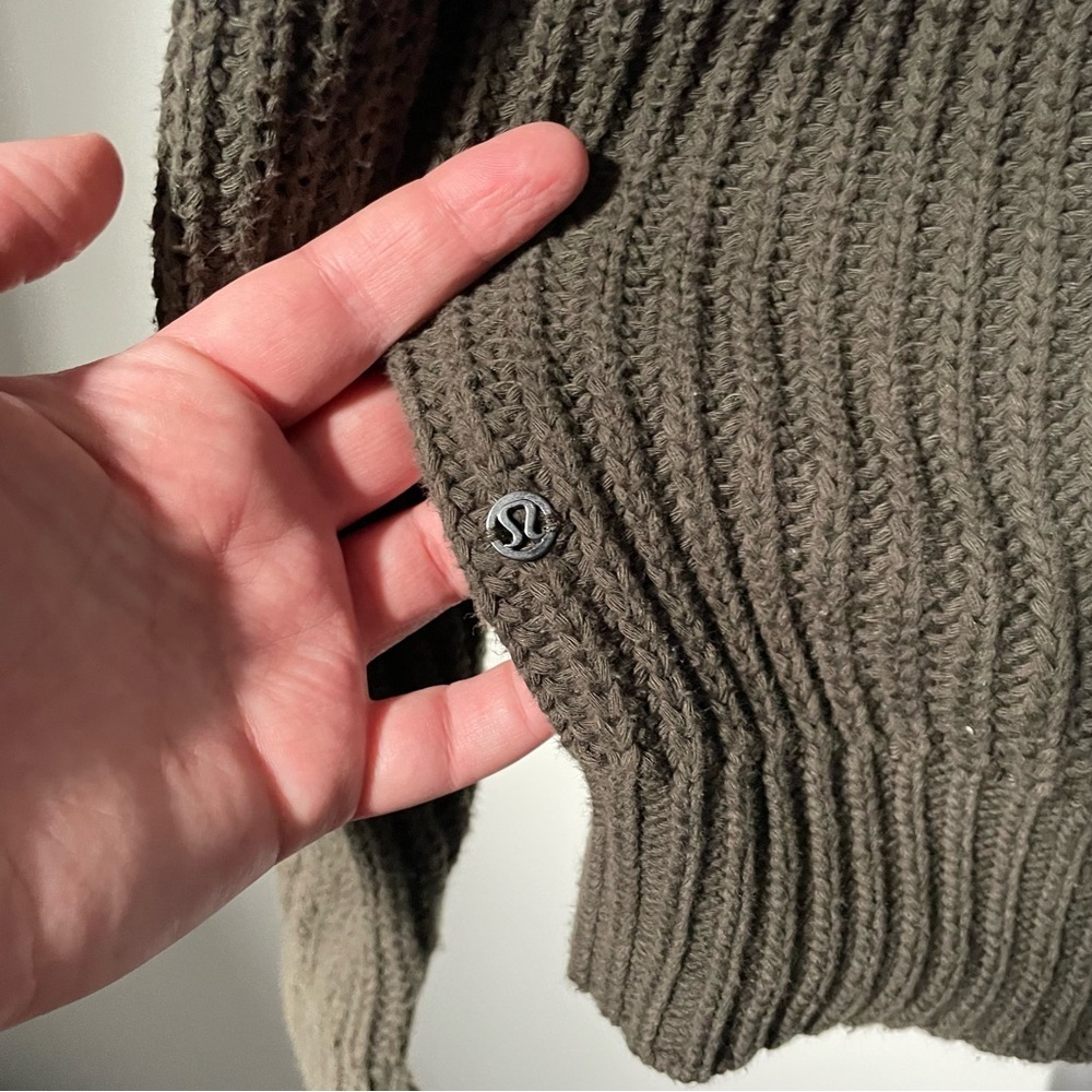 Lululemon Bring The Cozy Turtleneck Dark Olive Size 4 - Picture 11 of 11
